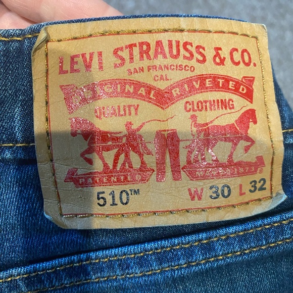 Men’s Levi jeans - Picture 3 of 4